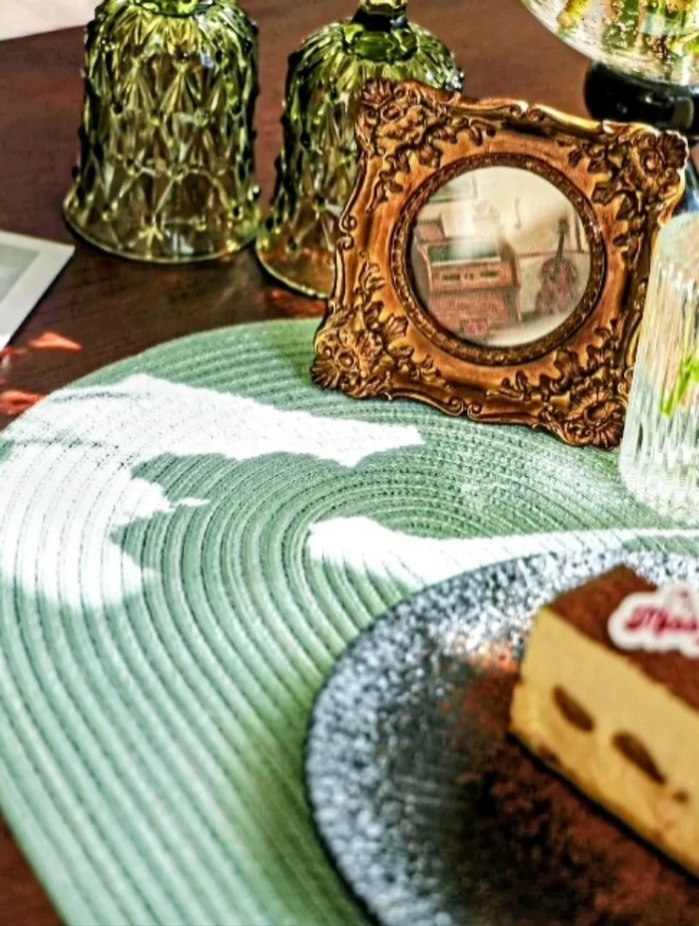Woven Oval Placemat Set Of 6 in Sage Green - ⭐️NEW⭐️